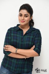 Poorna Interview About Jayammu Nischayammu Raa Movie